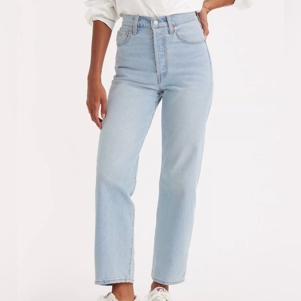 Levi’s Ribcage Straight Ankle Light Blue Jeans